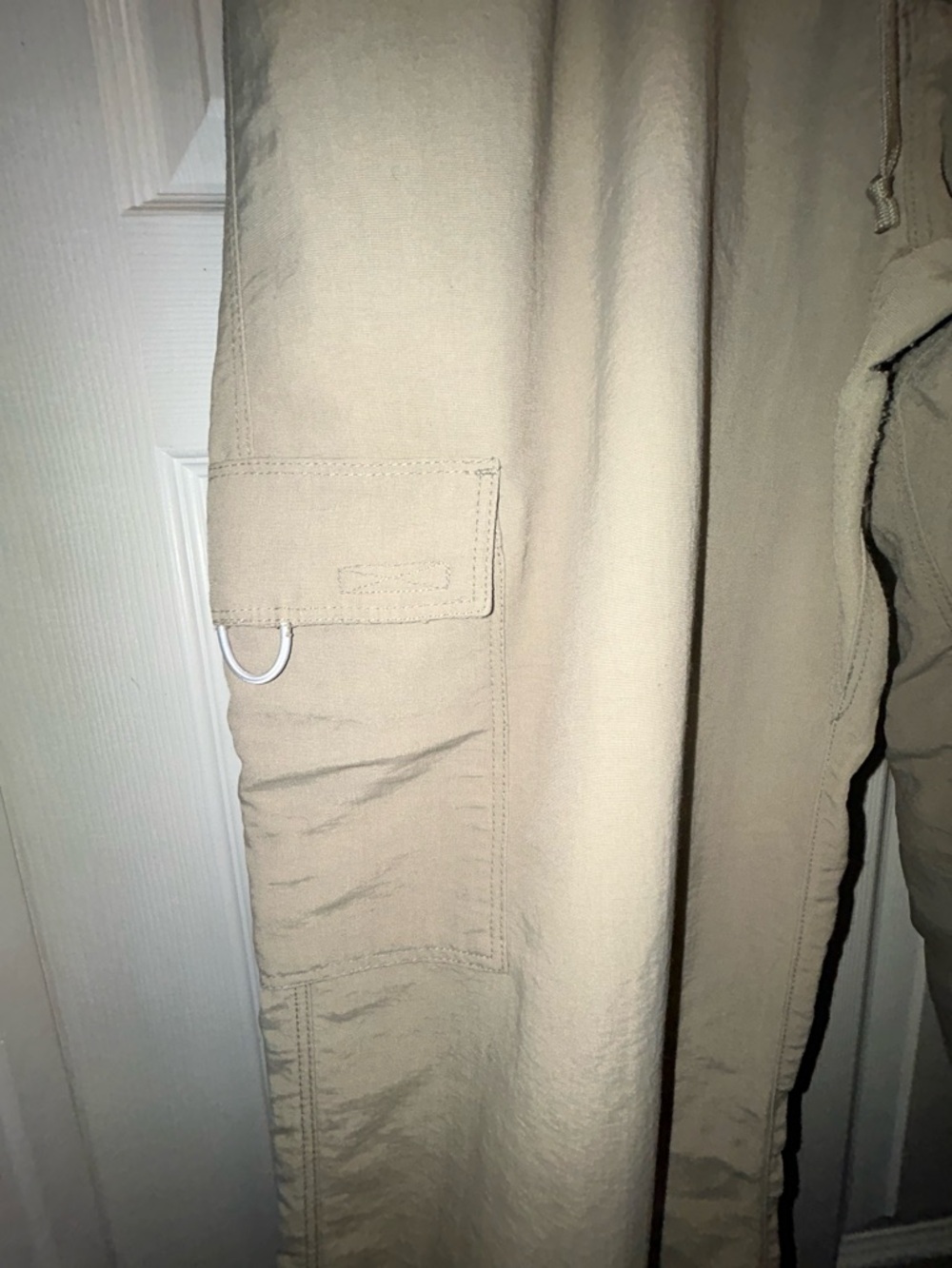 The North Face Women’s Tan Cargo Pants - Picture 3 of 7